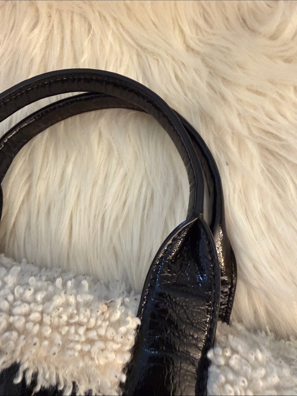Marc Jacobs Crinkled Leather The Tote Bag Marc Jacobs Shearling - Picture 13 of 16